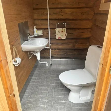 Campsite Ninase Puhkemajad Tagaranna