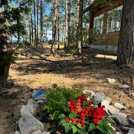 Campingplads Ninase Puhkemajad *