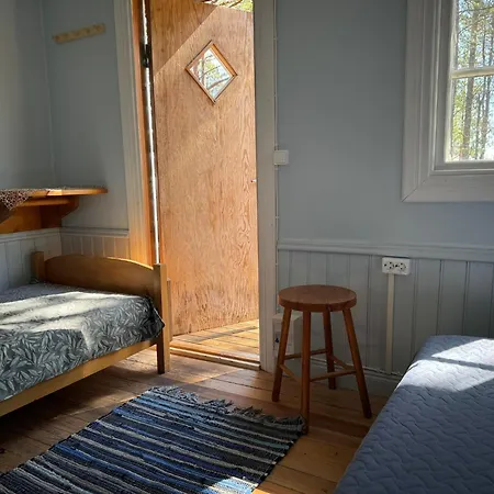 Campingplads Ninase Puhkemajad *