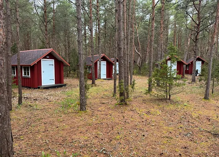 Ninase Puhkemajad Camping *