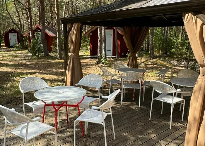 Ninase Puhkemajad Campingplads Tagaranna