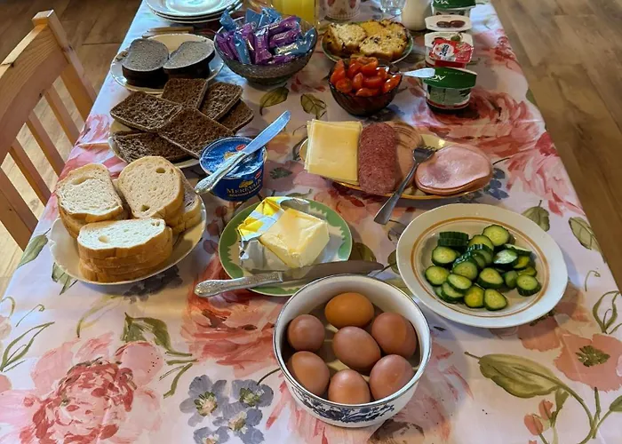 Ninase Puhkemajad Camping Tagaranna